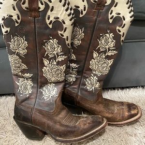 Rose sequins ariat cowgirl boots